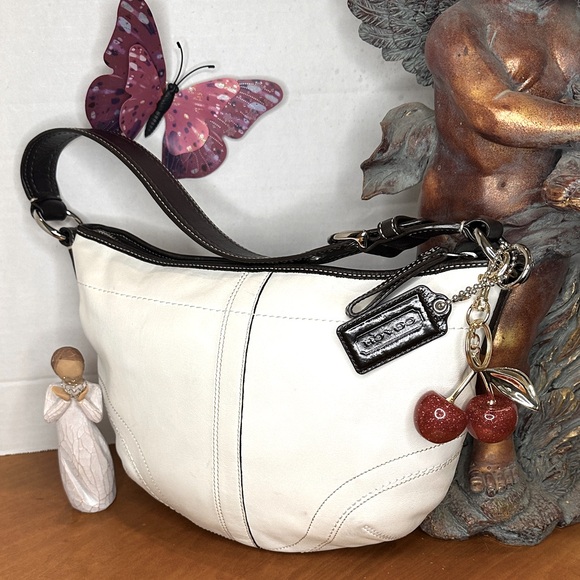 Coach Y2K SoHo White and Black Leather Shoulder Bag 13x10.5” - Picture 1 of 8